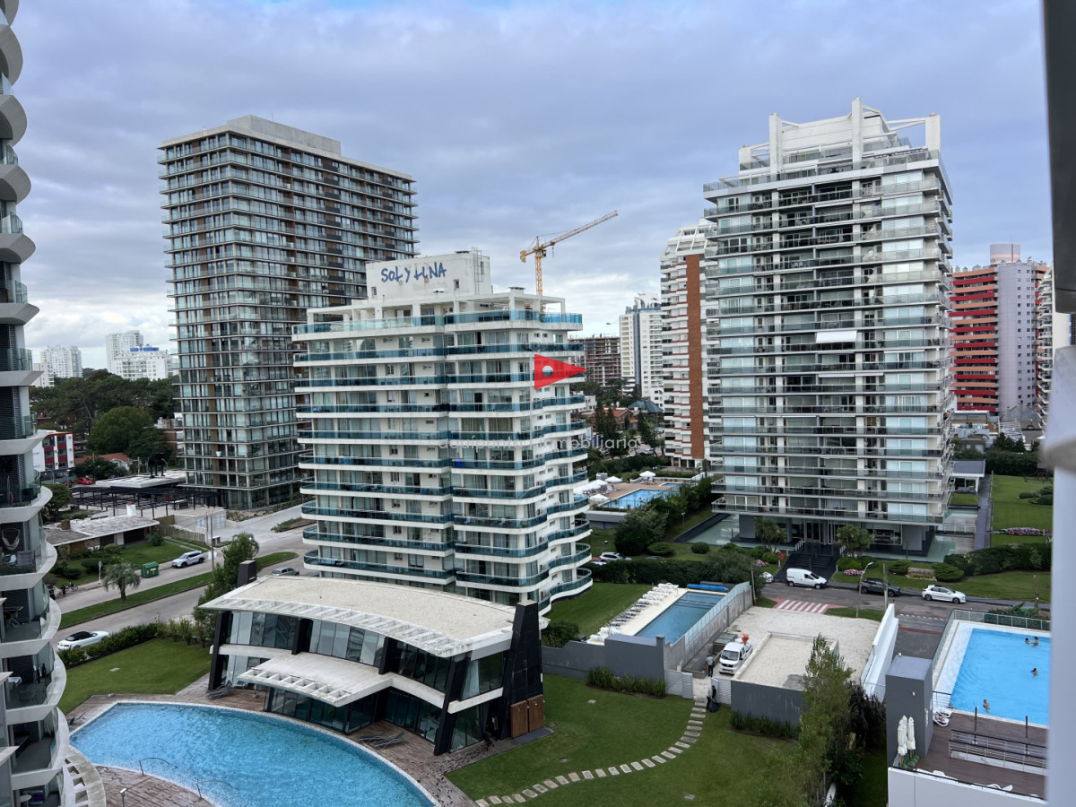 Apartamento ID.249 - Apartamento de 2 dormitorios 2 baños, en venta. Parrillero.