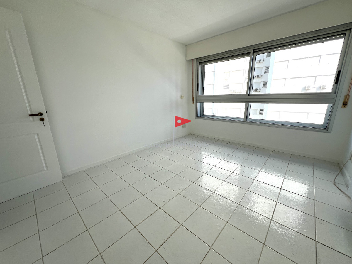 Apartamento ID.103 - Venta apartamento de 1 dormitorio,  playa mansa.