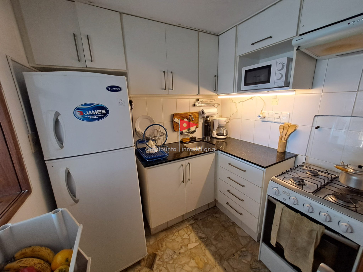 Apartamento ID.251 - peninsula en venta 1 dormitorio y medio