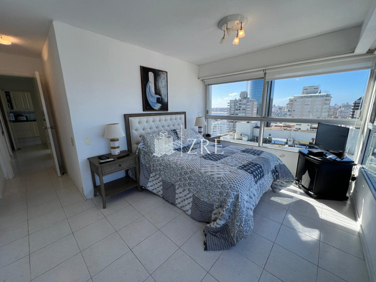 Apartamento ID.1031 - Venta apartamento 3 dormitorios en península, Punta del Este