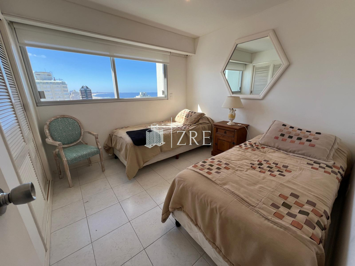 Apartamento ID.1031 - Venta apartamento 3 dormitorios en península, Punta del Este
