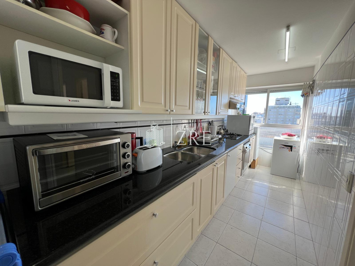Apartamento ID.1031 - Venta apartamento 3 dormitorios en península, Punta del Este