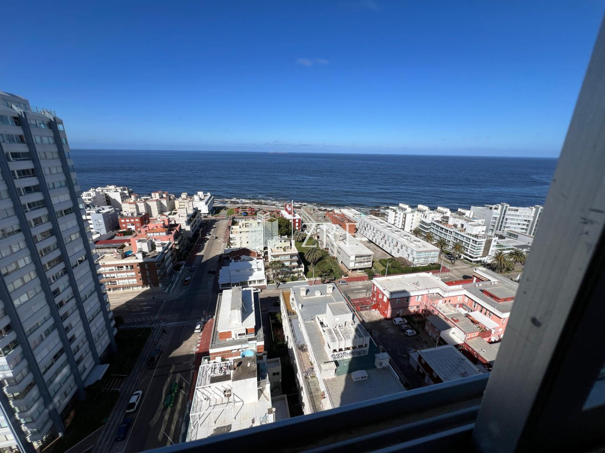 Apartamento ID.1031 - Venta apartamento 3 dormitorios en península, Punta del Este