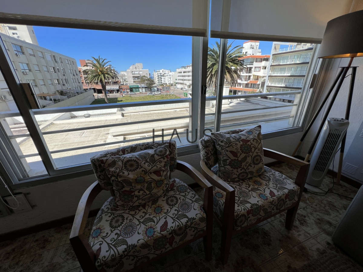 Apartamento ID.592 - Apartamento DE 1 DORMITORIO EN VENTA en Península - Punta del Este