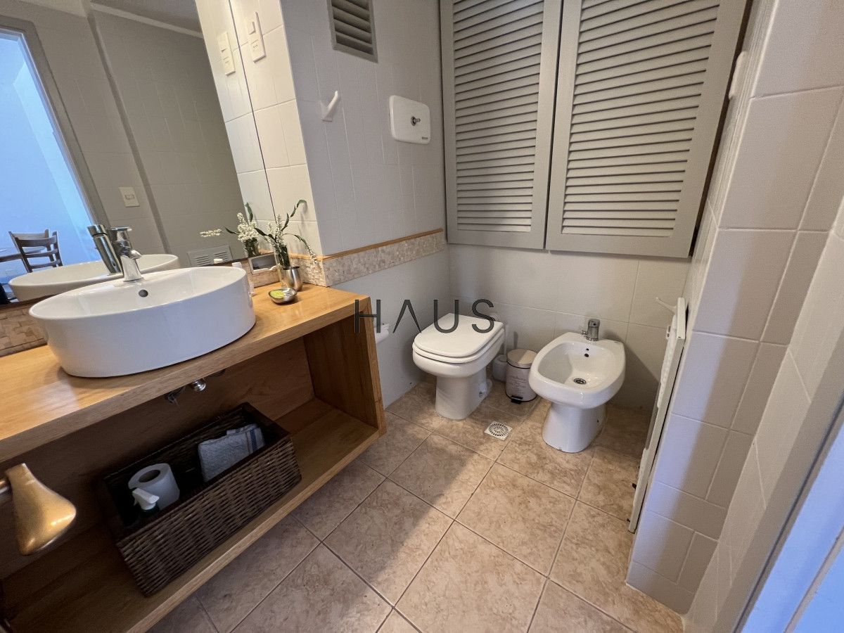 Apartamento ID.592 - Apartamento DE 1 DORMITORIO EN VENTA en Península - Punta del Este