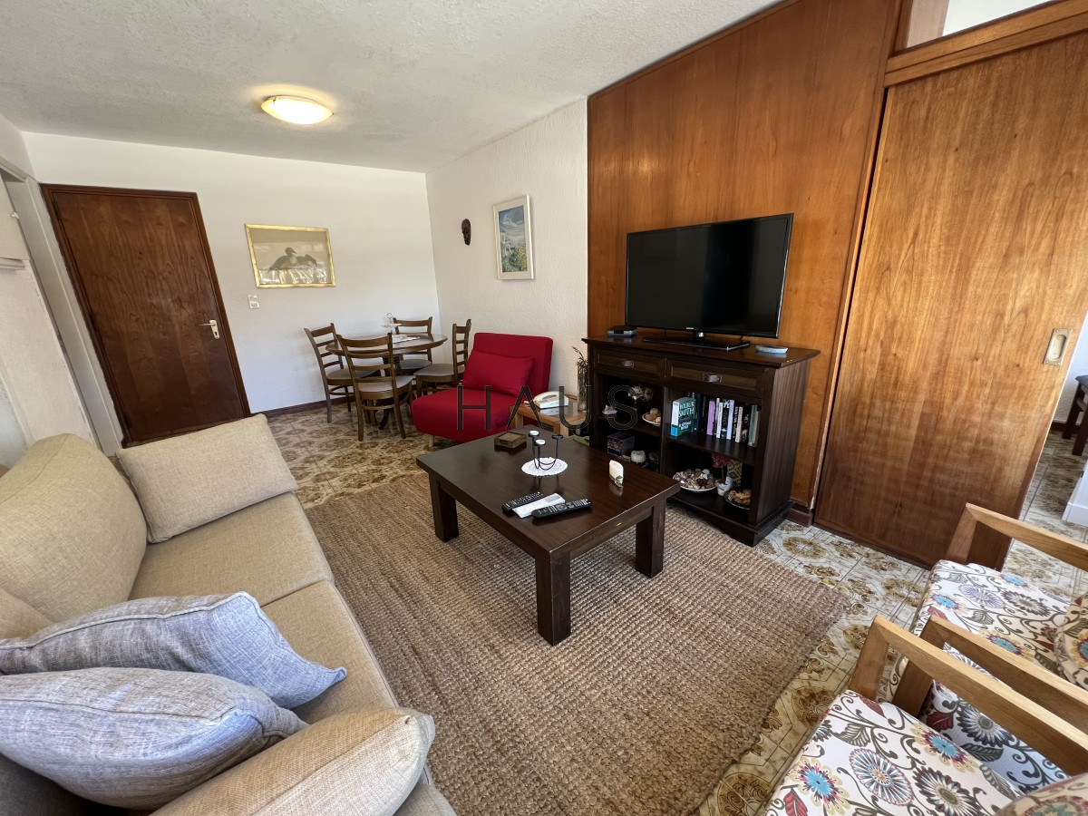 Apartamento ID.592 - Apartamento DE 1 DORMITORIO EN VENTA en Península - Punta del Este
