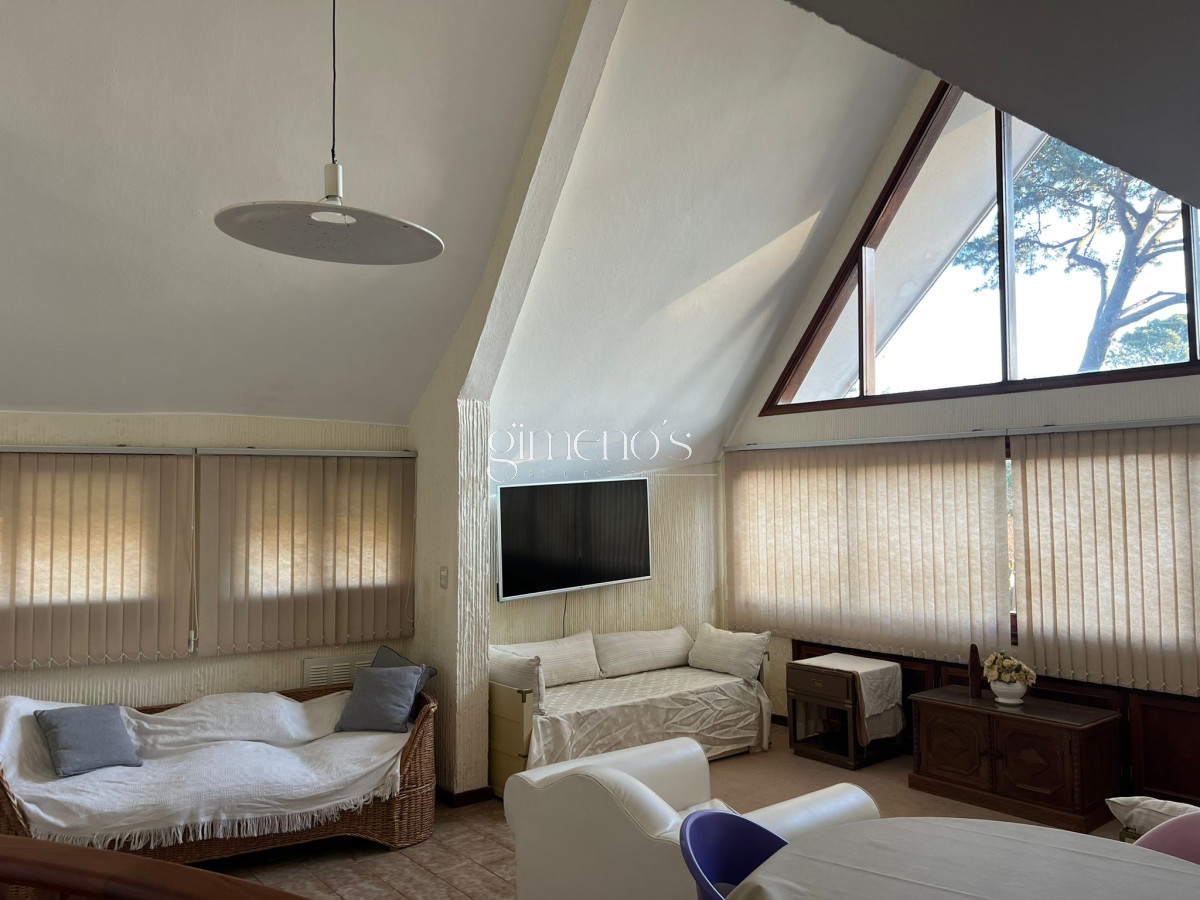Casa ID.1201 - Casa en Venta 5 Dormitorios - San Rafael - Punta del Este