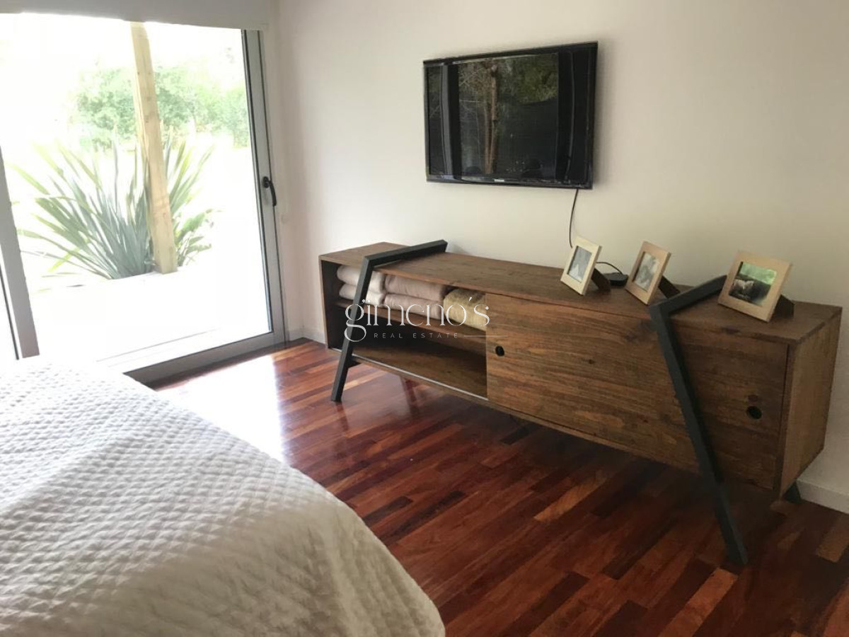 Casa ID.1200 - Casa en Venta 3 Dormitorios - Barrio Lugano - Punta del Este 