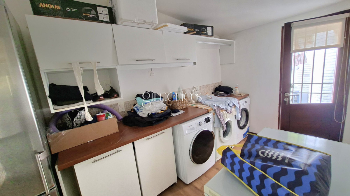 Casa ID.1198 - Casa en Venta 8 Dormitorios - Punta del este - Lugano