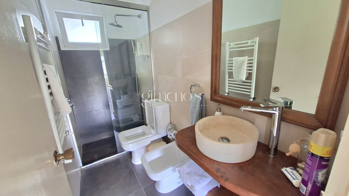 Casa ID.1198 - Casa en Venta 8 Dormitorios - Punta del este - Lugano