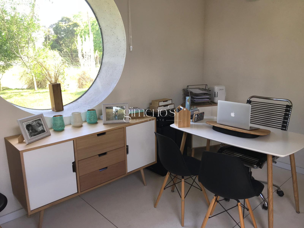 Casa ID.1200 - Casa en Venta 3 Dormitorios - Barrio Lugano - Punta del Este 