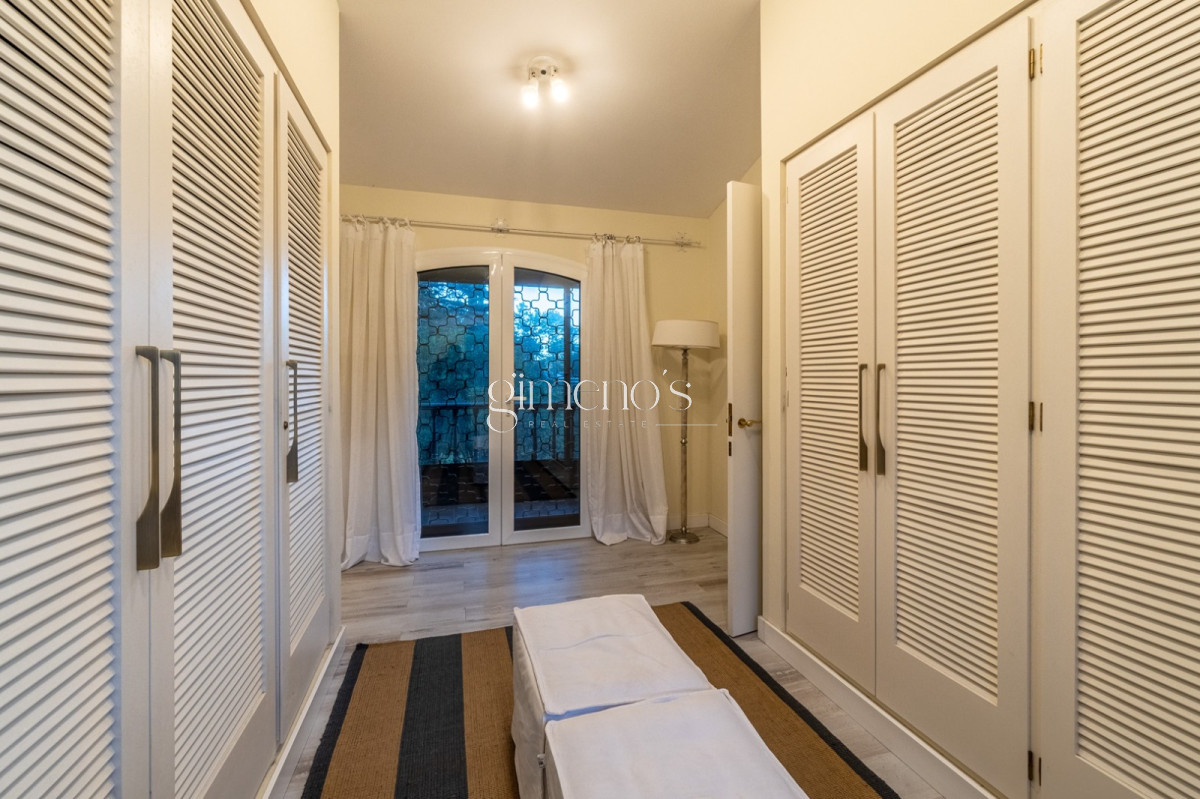 Casa ID.1199 - Casa en Venta 5 Dormitorios - Lugano - Punta del Este - Zona Shopping