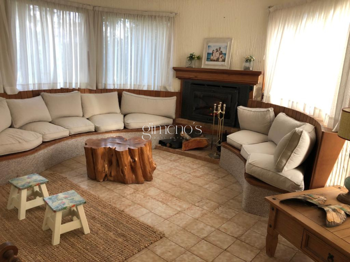 Casa ID.1201 - Casa en Venta 5 Dormitorios - San Rafael - Punta del Este
