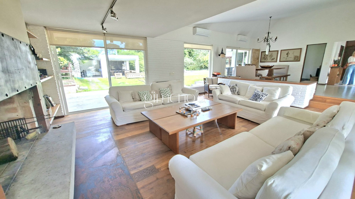 Casa ID.1198 - Casa en Venta 8 Dormitorios - Punta del este - Lugano