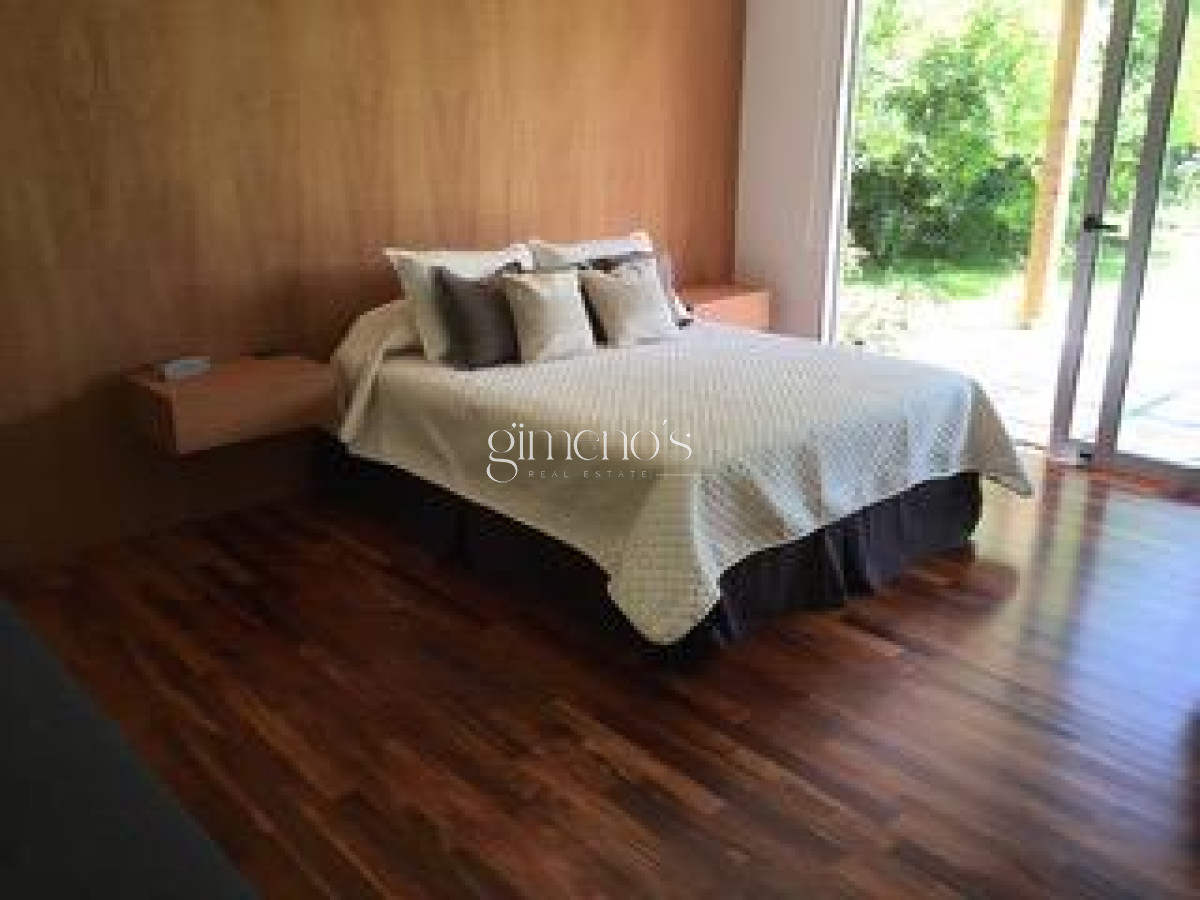 Casa ID.1200 - Casa en Venta 3 Dormitorios - Barrio Lugano - Punta del Este 