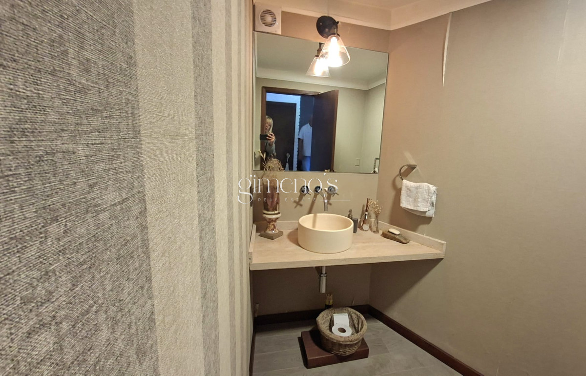 Casa ID.1198 - Casa en Venta 8 Dormitorios - Punta del este - Lugano