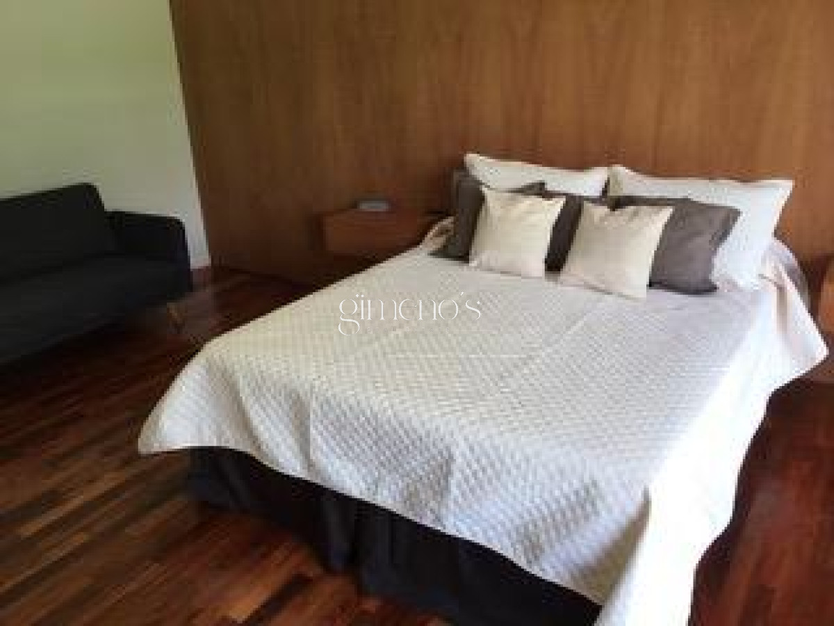 Casa ID.1200 - Casa en Venta 3 Dormitorios - Barrio Lugano - Punta del Este 