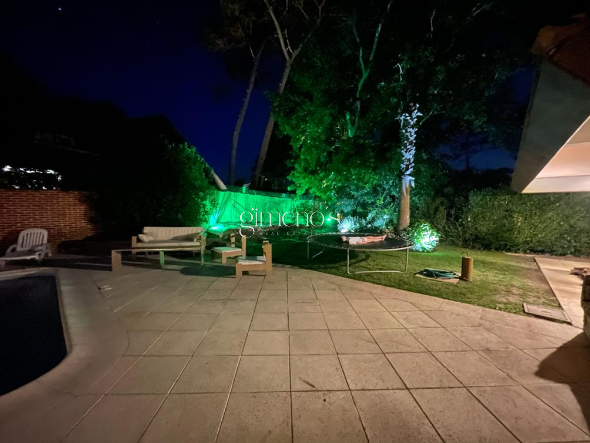 Casa ID.1201 - Casa en Venta 5 Dormitorios - San Rafael - Punta del Este