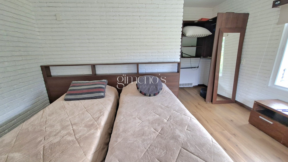 Casa ID.1198 - Casa en Venta 8 Dormitorios - Punta del este - Lugano
