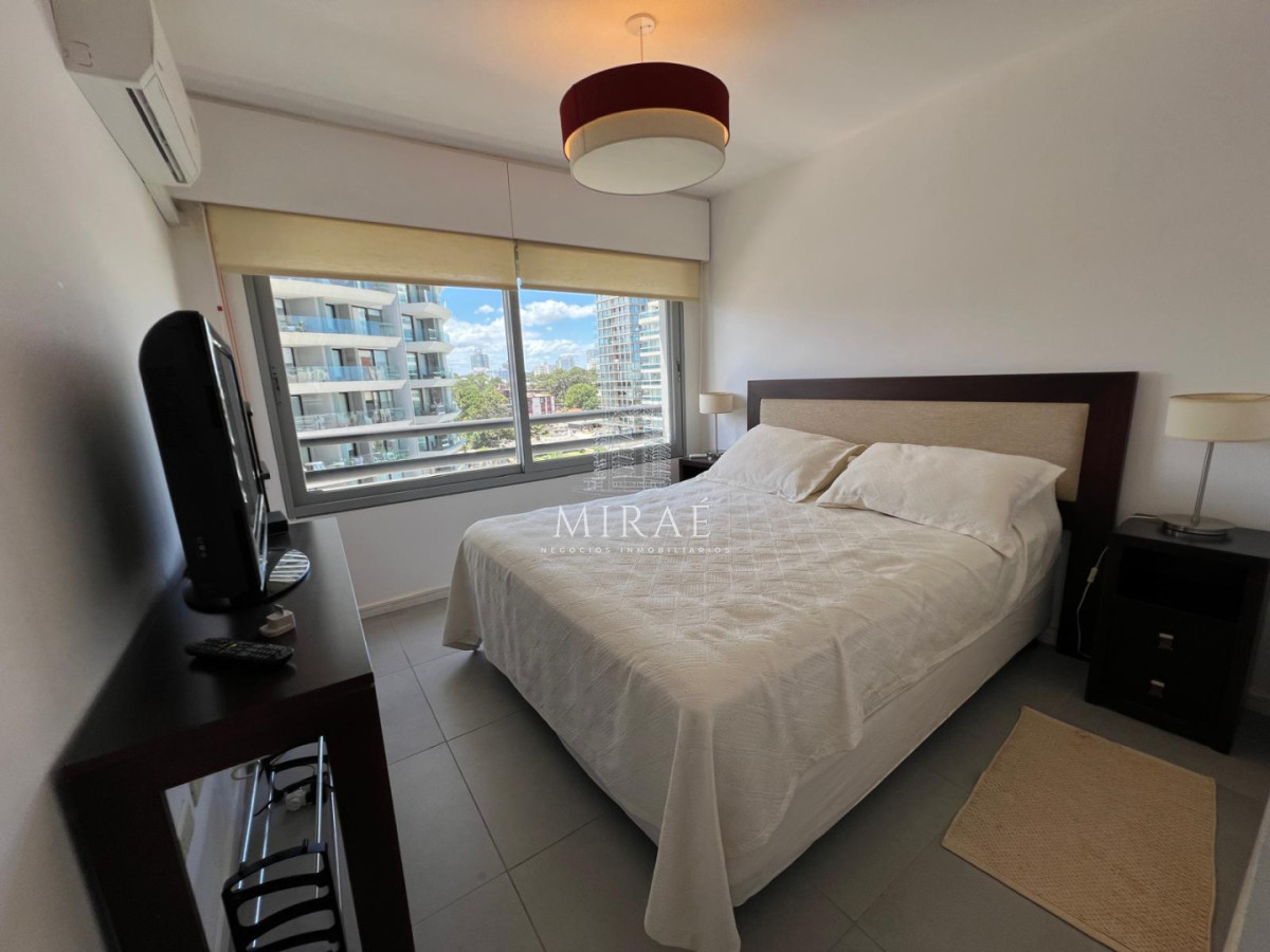 Apartamento ID.236 - Apartamento de 2 dormitorios 2 baños en venta - Punta del Este