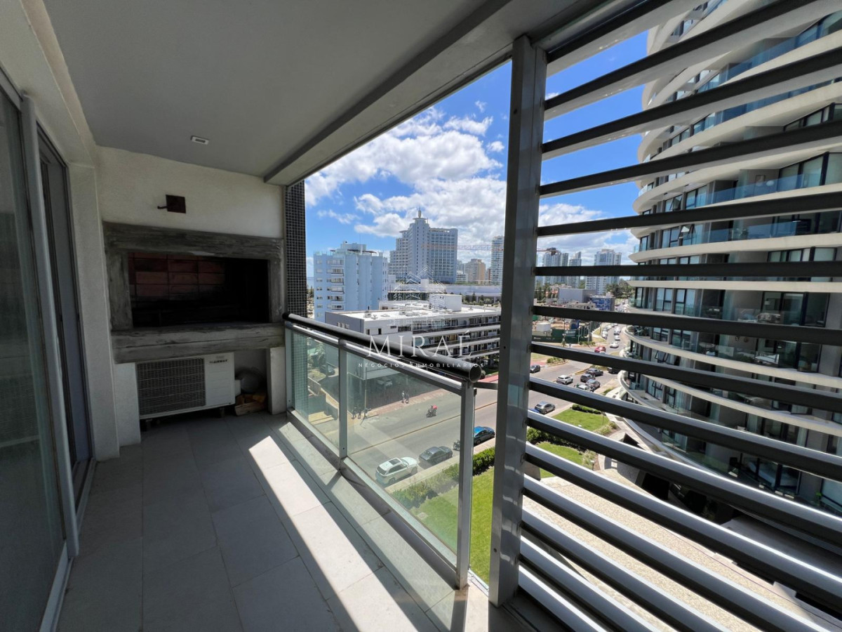 Apartamento ID.236 - Apartamento de 2 dormitorios 2 baños en venta - Punta del Este