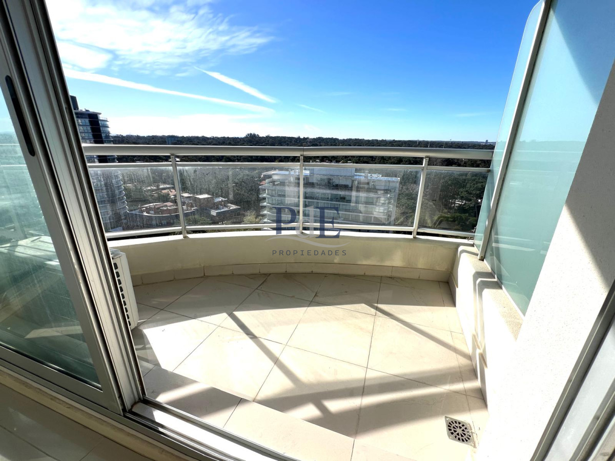 Apartamento en venta de 3 dormitorios 3 baños en Punta del Este - Imagen 9