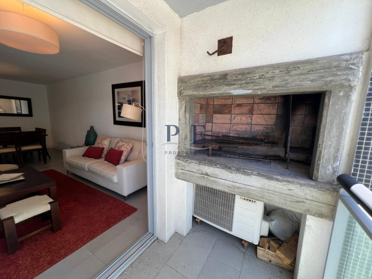 Apartamento de 2 dormitorios 2 baños en venta - Punta del Este - Imagen 7