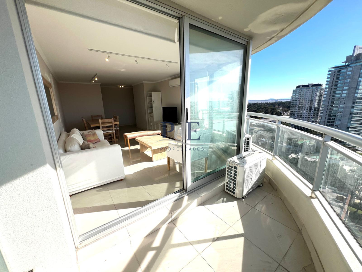 Apartamento en venta de 3 dormitorios 3 baños en Punta del Este - Imagen 10