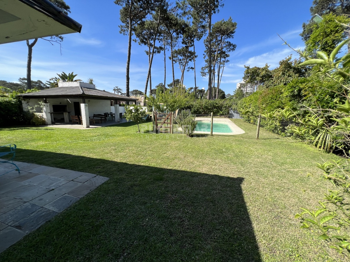 Casa ID.213102 - mansa parada 8 reciclada