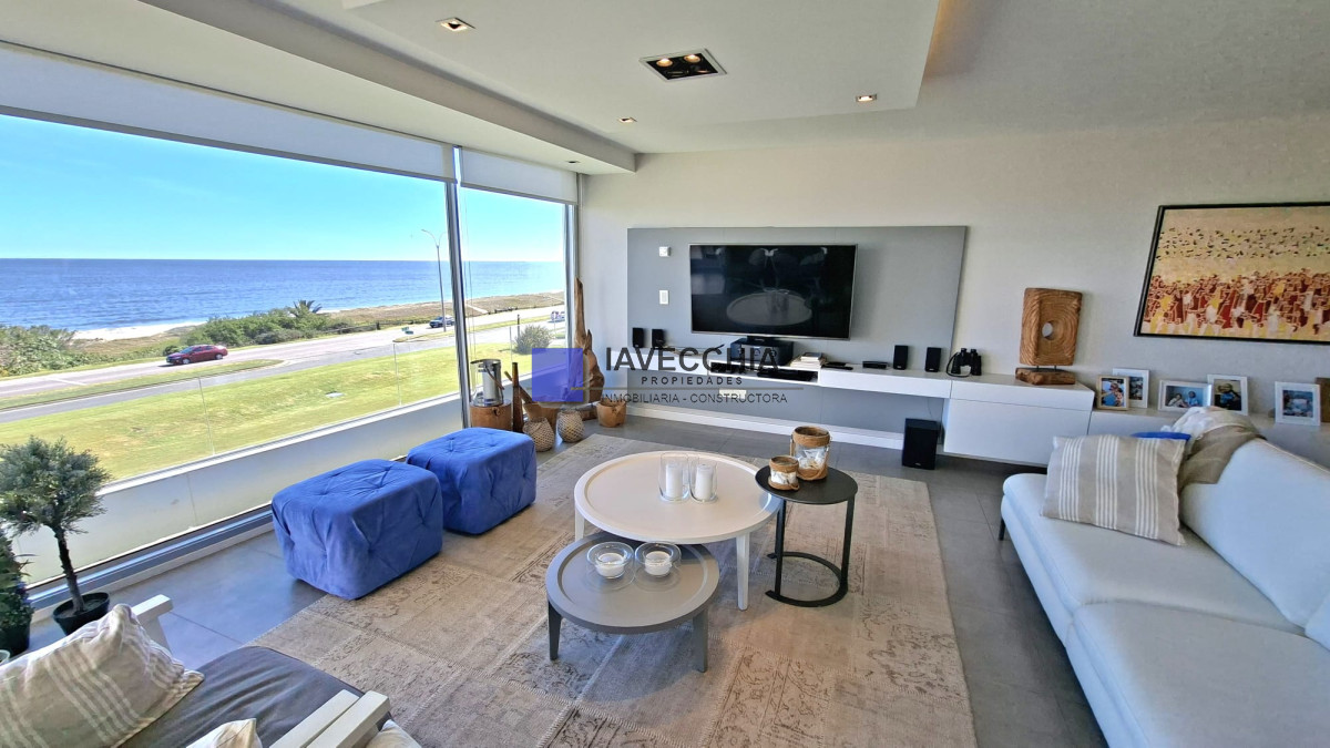 Excepcional apartamento en primera linea mansa frente al mar - IAV50554A