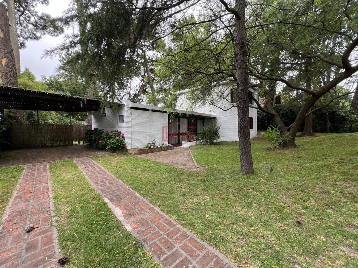 Casa ID.166543/CASA-EN-PROPIEDAD-HORIZONTAL,-EN-ZONA-DE-TIO-TOM - Casa en Lugano - Punta del Este