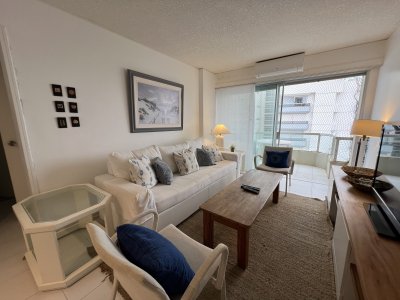 APARTAMENTO EN BRAVA CON VISTAS Y SERVICIOS 