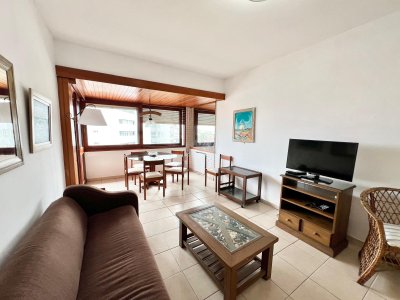 APARTAMENTO EN VENTA EN PARADA 2 DE PLAYA BRAVA 