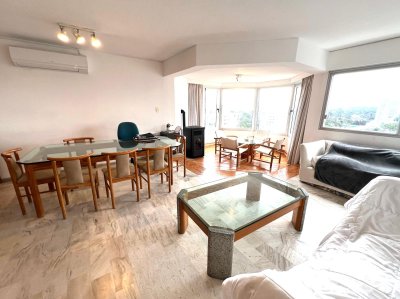 APARTAMENTO EN VENTA 3 DORMITORIOS CON VISTA EN  ROOSEVELT