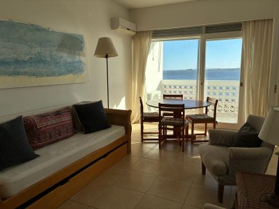 MANSA FRENTE AL MAR 
