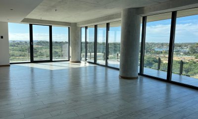 en venta en playa brava, punta del este, edificio Surfside