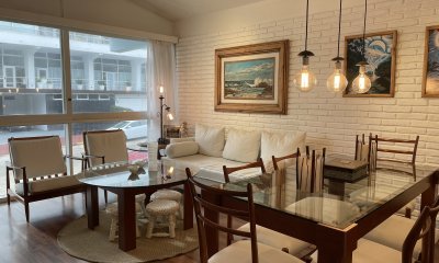 Impecable apartamento en península,  de 2 dormitorios.