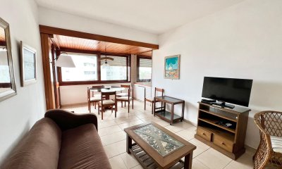 APARTAMENTO EN VENTA EN PARADA 2 DE PLAYA BRAVA