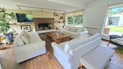 Casa Barrio Zona Lugano -  Localidad Punta del Este 
