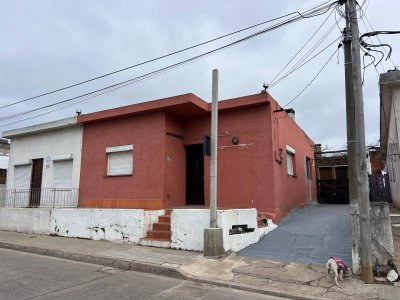 Casa en alquiler en el centro de Maldonado, dos dormitorios