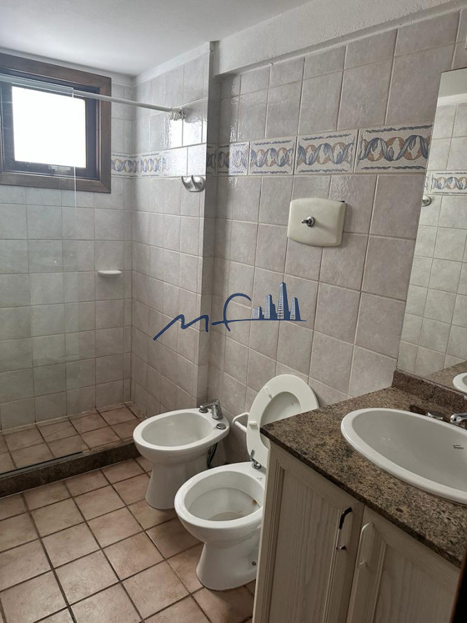 Apartamento ID.615 - ALQUILER TEMPORAL VILLA GIARDINO RINCON DEL INDIO PARADA 22 PLAYA BRAVA 3 DORMITORIOS 2 BAÑOS