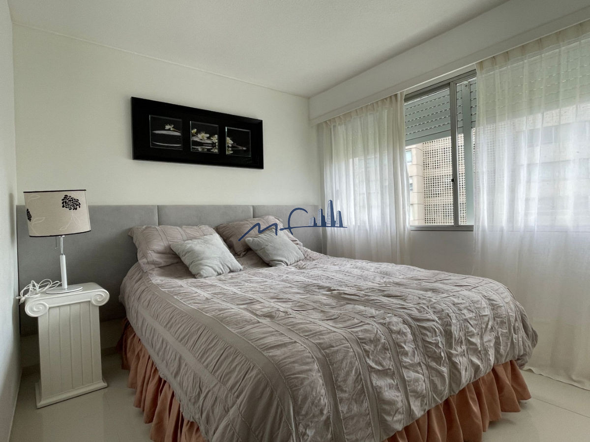 Apartamento ID.345 - Playa Mansa - Parada 6