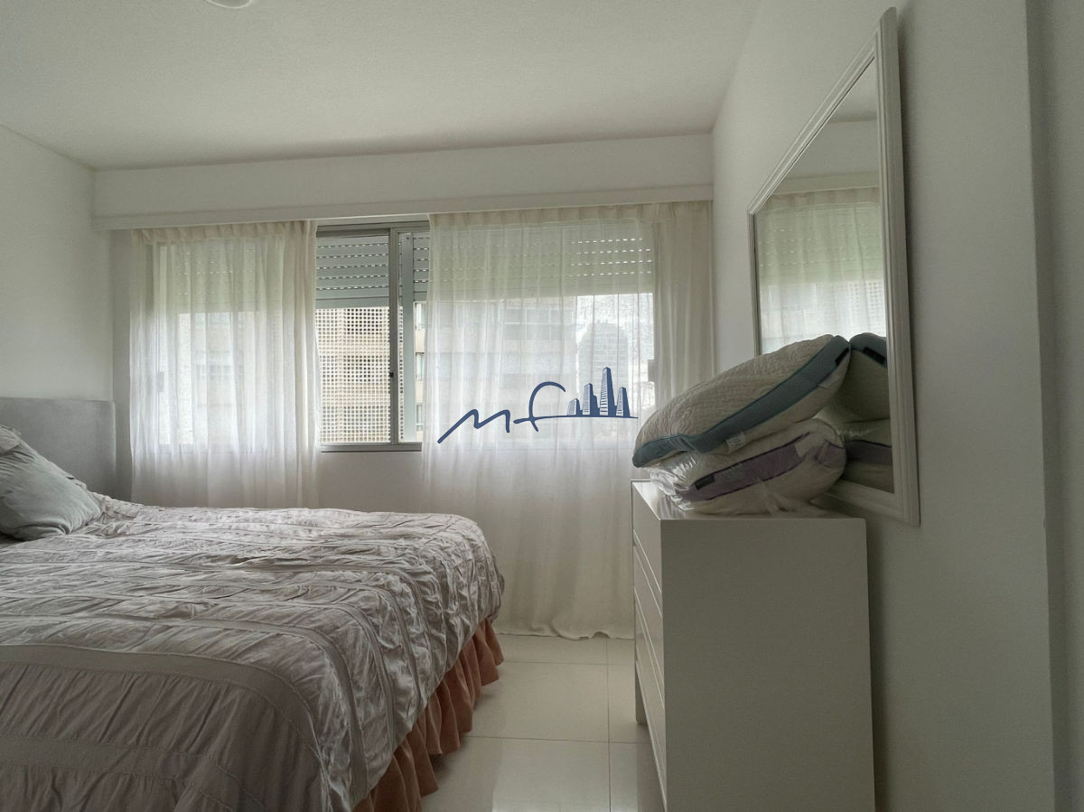 Apartamento ID.345 - Playa Mansa - Parada 6