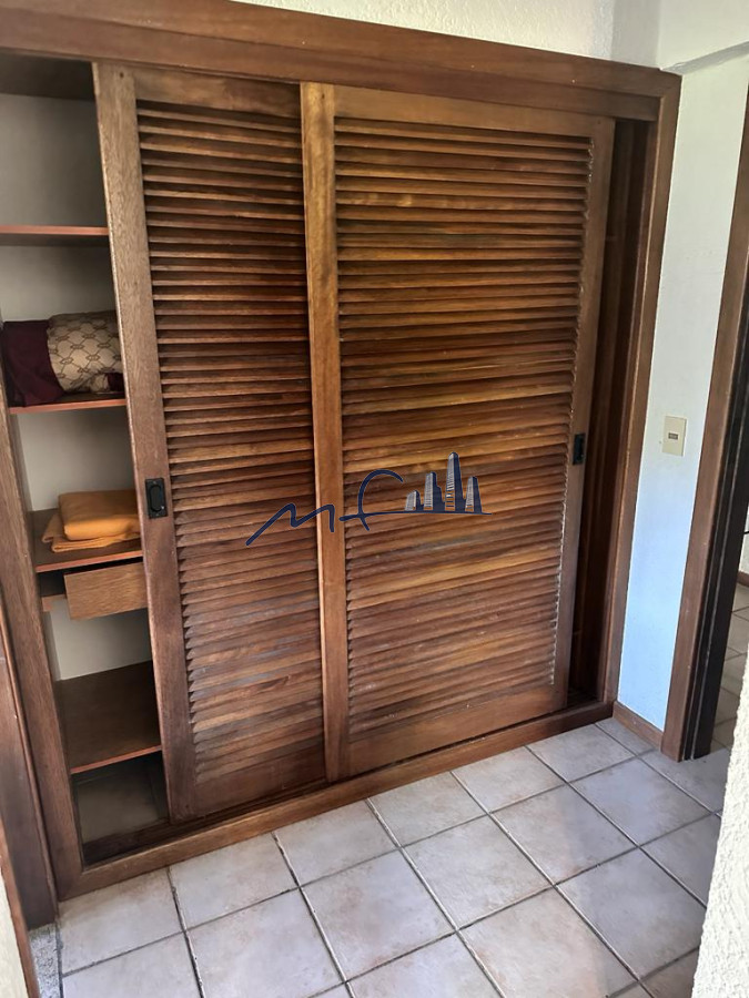 Apartamento ID.615 - ALQUILER TEMPORAL VILLA GIARDINO RINCON DEL INDIO PARADA 22 PLAYA BRAVA 3 DORMITORIOS 2 BAÑOS