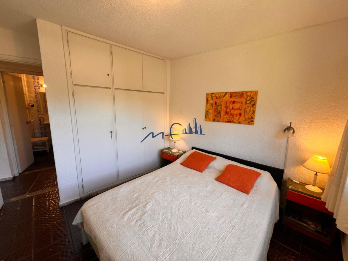 Apartamento ID.787 - IMPERDIBLE OPORTUNIDA EN ARCOBALENO!!!: 2 DORM, AMUEBLADO, GARAJE, PISCINA, CANCHAS y PARRILLERO