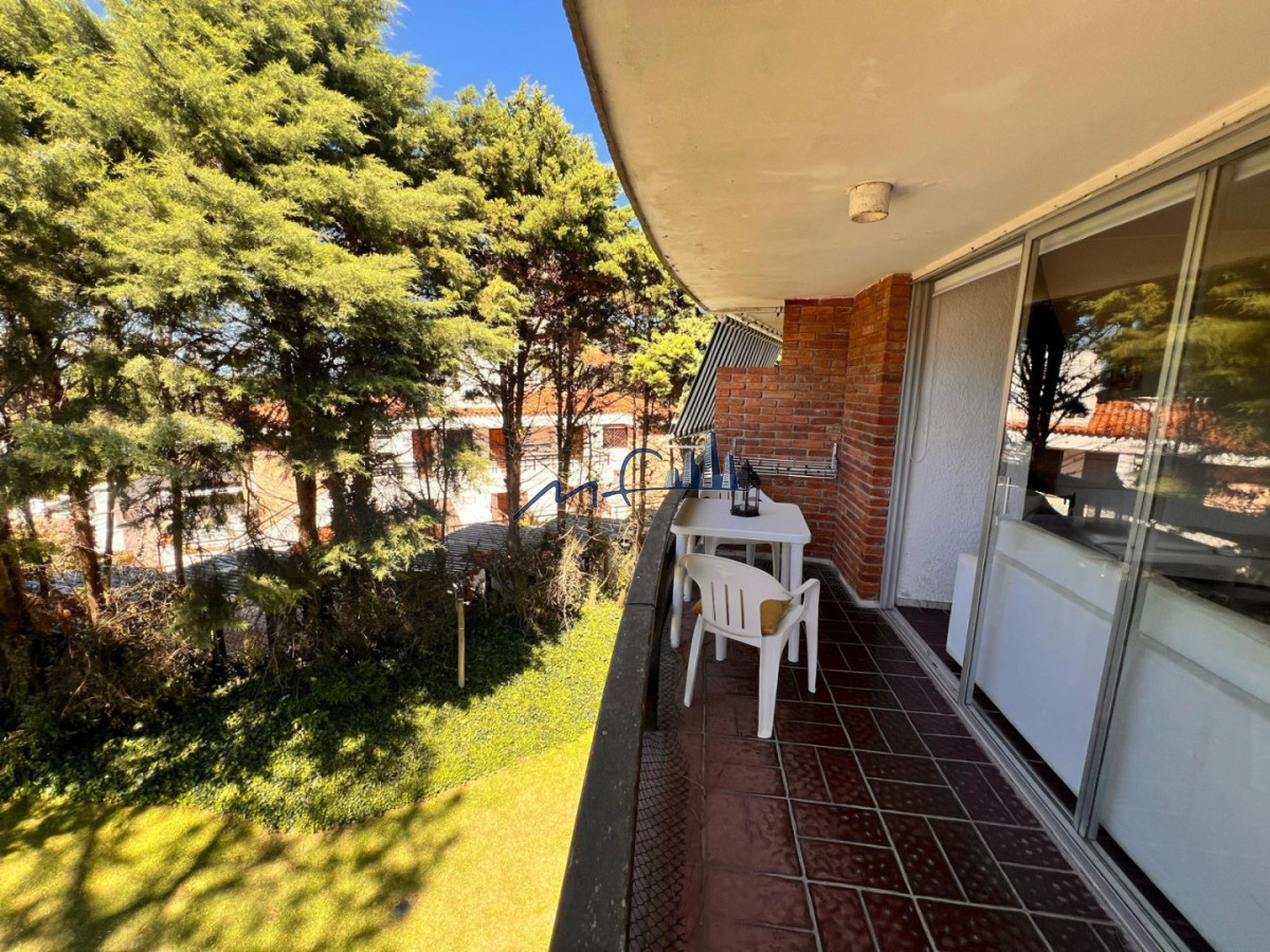 Apartamento ID.787 - IMPERDIBLE OPORTUNIDA EN ARCOBALENO!!!: 2 DORM, AMUEBLADO, GARAJE, PISCINA, CANCHAS y PARRILLERO