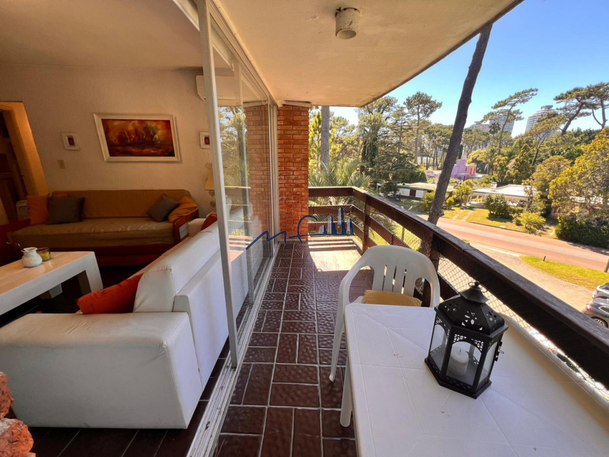 Apartamento ID.787 - IMPERDIBLE OPORTUNIDA EN ARCOBALENO!!!: 2 DORM, AMUEBLADO, GARAJE, PISCINA, CANCHAS y PARRILLERO