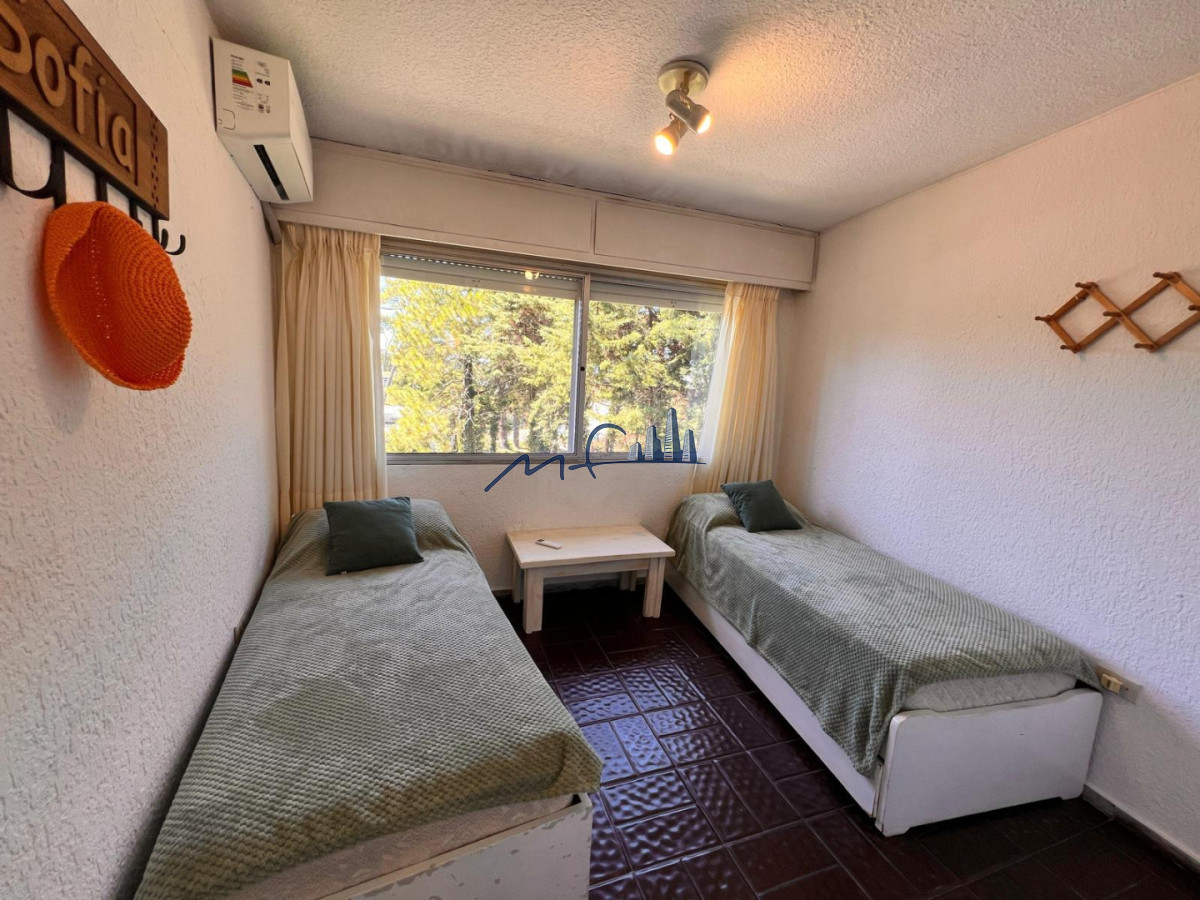 Apartamento ID.787 - IMPERDIBLE OPORTUNIDA EN ARCOBALENO!!!: 2 DORM, AMUEBLADO, GARAJE, PISCINA, CANCHAS y PARRILLERO