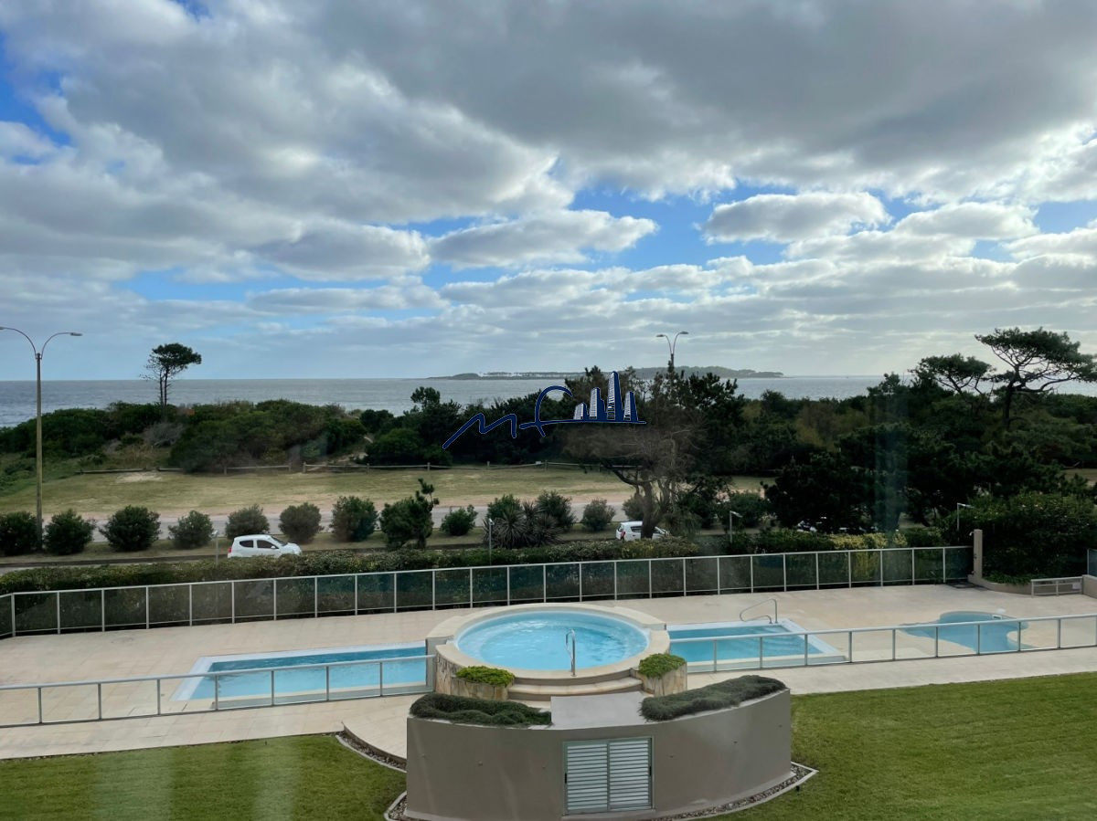 Apartamento ID.345 - Playa Mansa - Parada 6