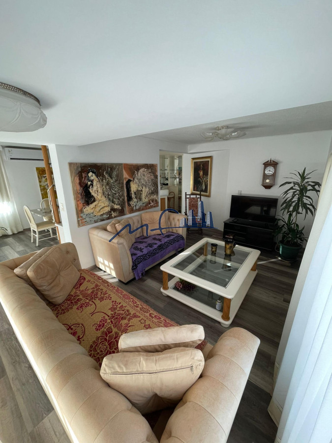 Apartamento ID.617 - VENTA DE APARTAMENTO TORRE DE CATEGORIA RECICLADO EN EL CORAZON DE LA PENINSULA